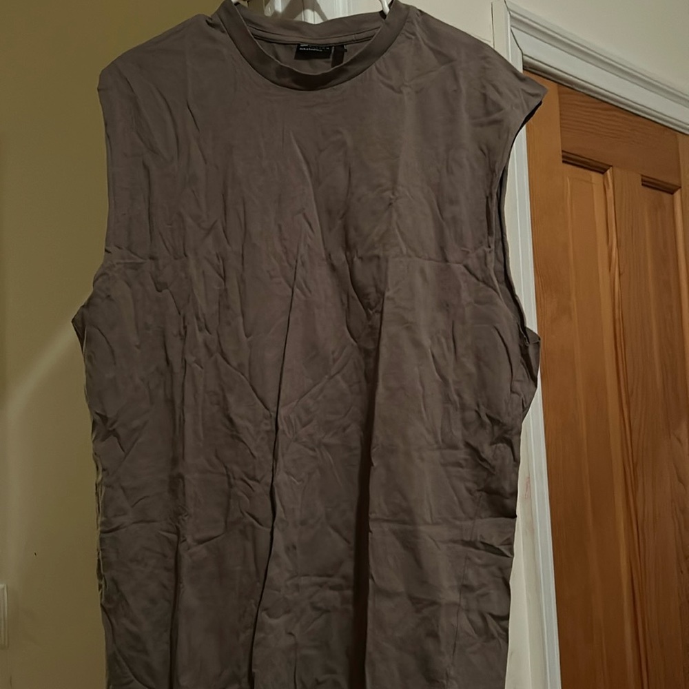 ASOS Men’s Muscle Tee size L
